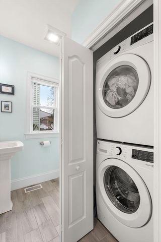 52 Rich 1, Waltham, MA 02451