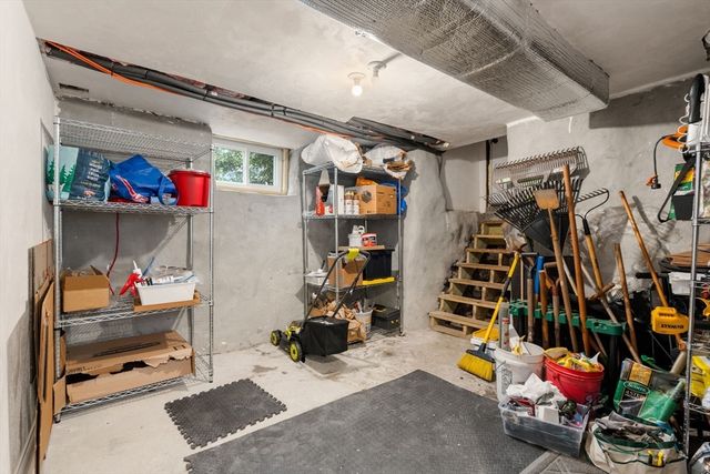 52 Rich 1, Waltham, MA 02451