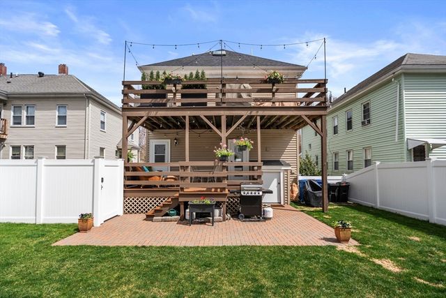 52 Rich 1, Waltham, MA 02451