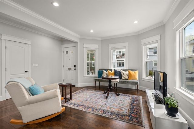 52 Rich 1, Waltham, MA 02451