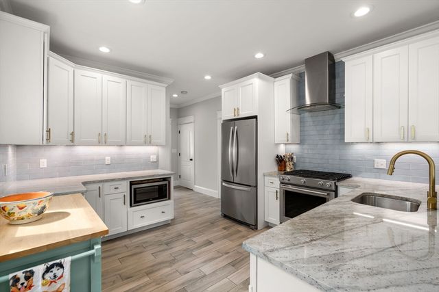 52 Rich 1, Waltham, MA 02451