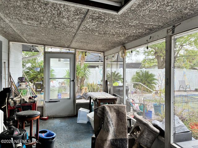 7474 DEEPWOOD Drive, Jacksonville, FL 32244