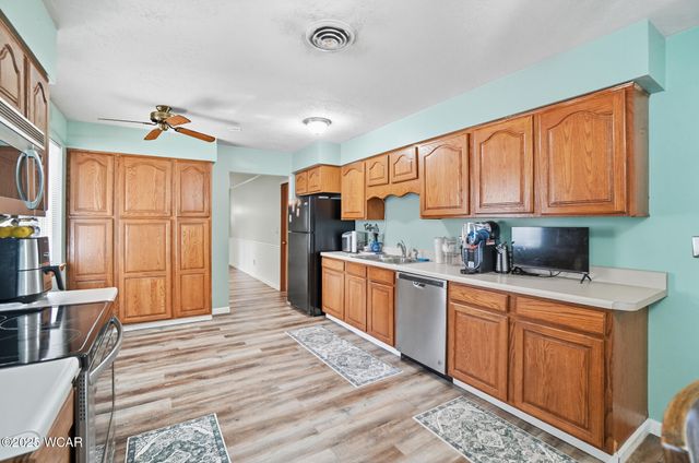 37 Beaumont Place, Lima, OH 45805