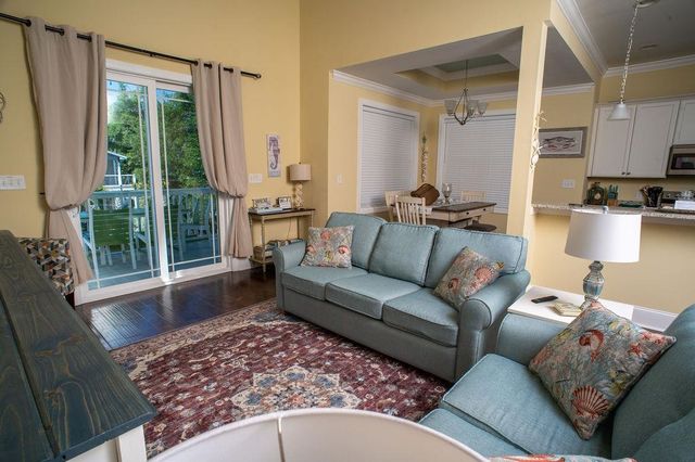 429 Oak Ave., Murrells Inlet, SC 29576