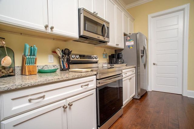 429 Oak Ave., Murrells Inlet, SC 29576