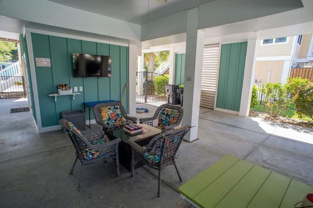 429 Oak Ave., Murrells Inlet, SC 29576