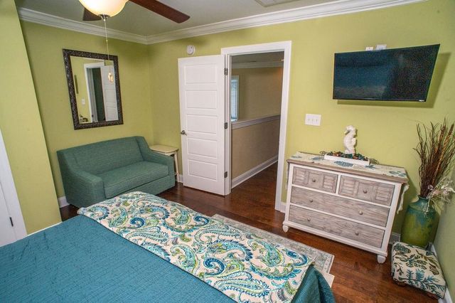 429 Oak Ave., Murrells Inlet, SC 29576