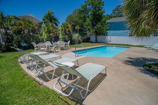 429 Oak Ave., Murrells Inlet, SC 29576