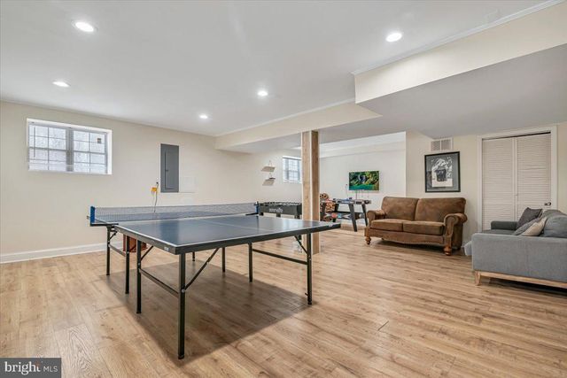 80 THETA, Gouldsboro, PA 18424