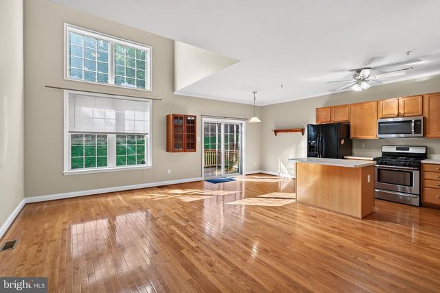 53 CRICKET DR, Conshohocken, PA 19428
