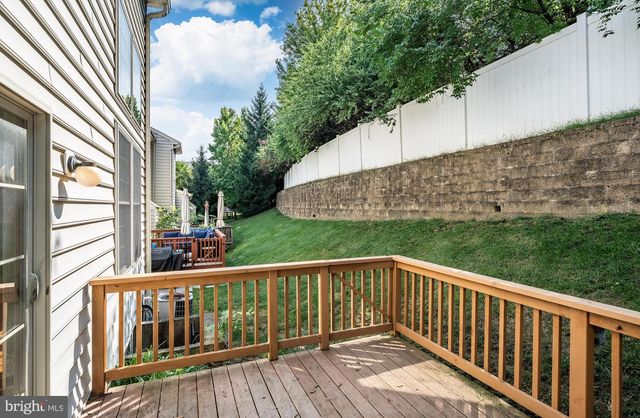 53 CRICKET DR, Conshohocken, PA 19428
