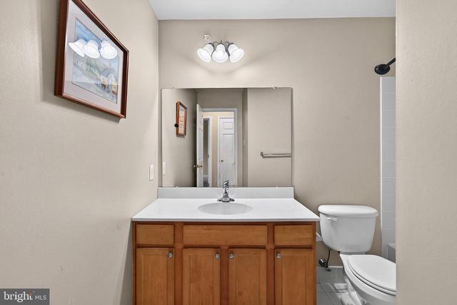 53 CRICKET DR, Conshohocken, PA 19428