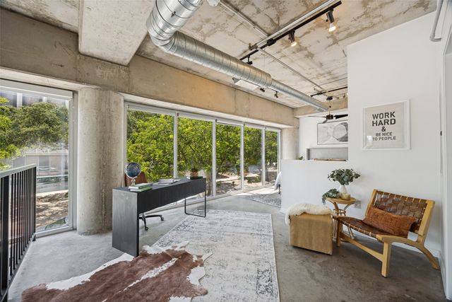 1001 Belleview Street 101, Dallas, TX 75215