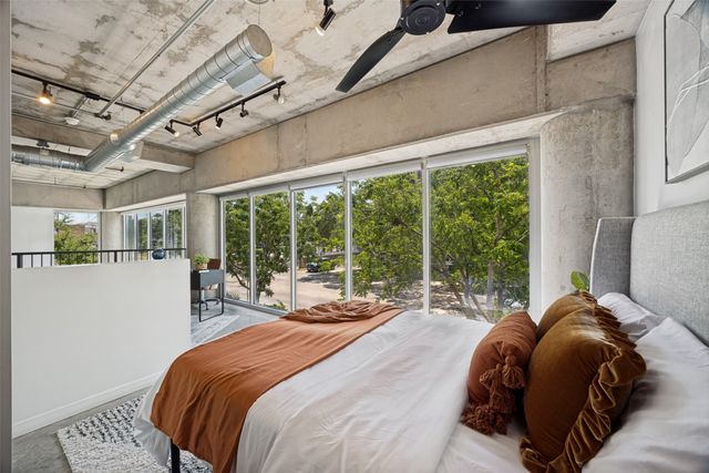 1001 Belleview Street 101, Dallas, TX 75215