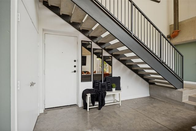 1001 Belleview Street 101, Dallas, TX 75215
