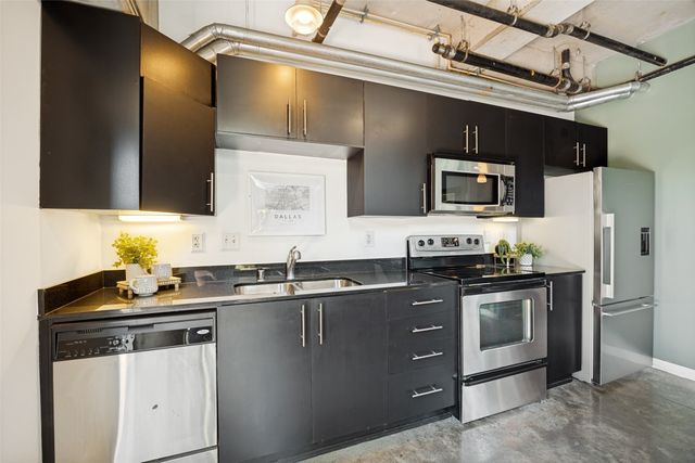 1001 Belleview Street 101, Dallas, TX 75215