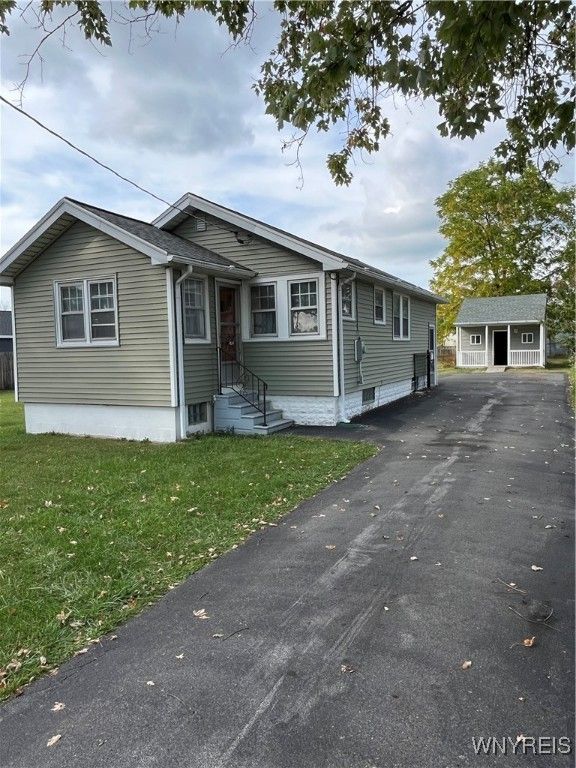 4524 Chester Avenue, Niagara, NY 14305