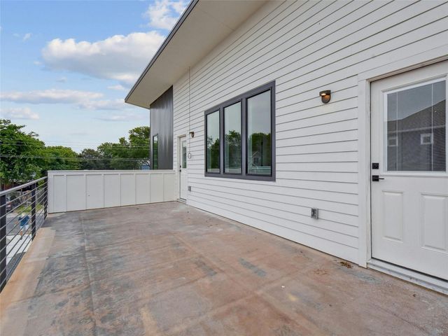 313 Blackson Ave A, Austin, TX 78752