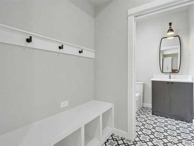 313 Blackson Ave A, Austin, TX 78752