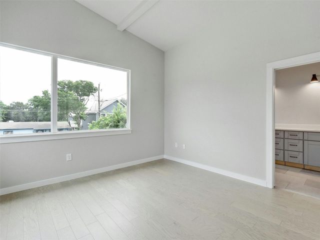 313 Blackson Ave A, Austin, TX 78752