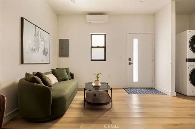 5417 Stratford, Los Angeles, CA 90042