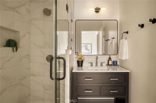 5417 Stratford, Los Angeles, CA 90042