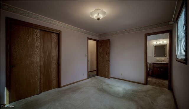 3520 shellhart Road, Norton, OH 44203