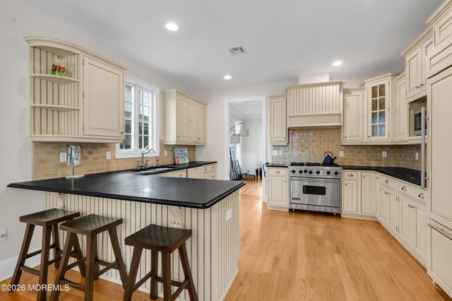 571 Main Avenue, Bay Head, NJ 08742