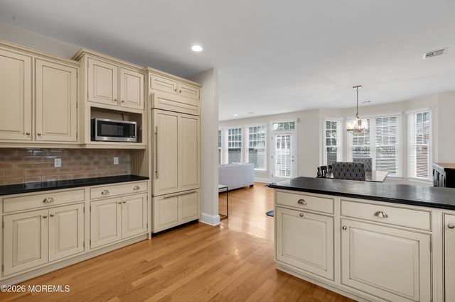 571 Main Avenue, Bay Head, NJ 08742
