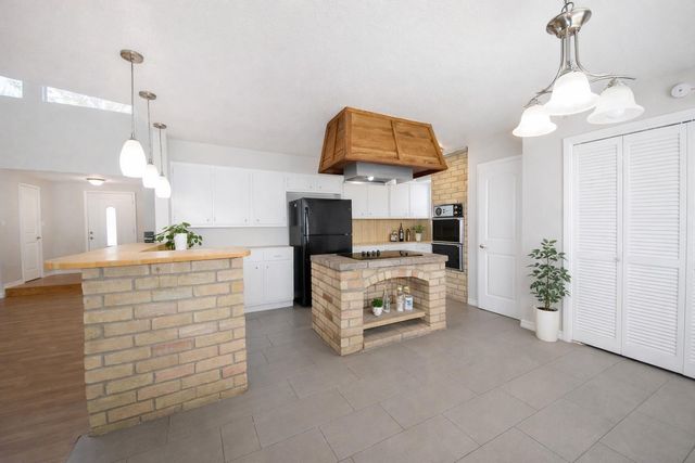 15923 Boulder Oaks Drive, Houston, TX 77084