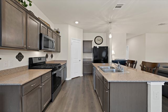 906 Honey Maple Street, Princeton, TX 75407