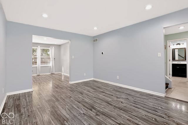 6802 E Pleasant Run Parkway North Drive, Indianapolis, IN 46219