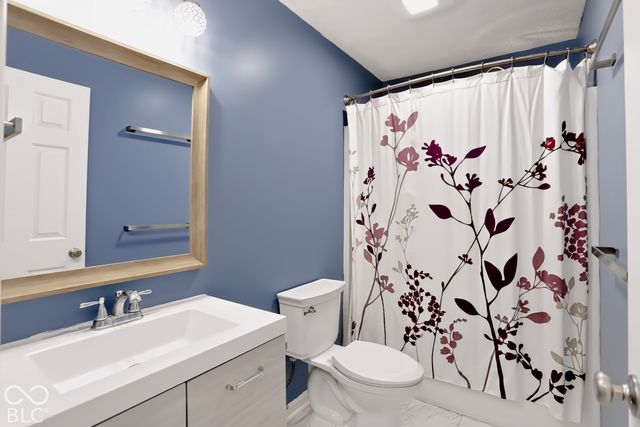 6802 E Pleasant Run Parkway North Drive, Indianapolis, IN 46219