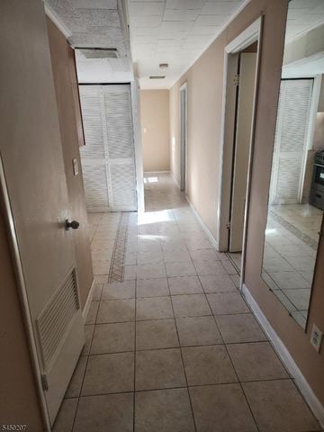 1371 Hamilton St, Elizabeth City, NJ 07208