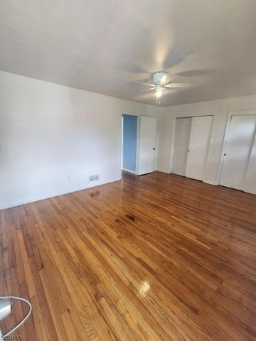 1371 Hamilton St, Elizabeth City, NJ 07208
