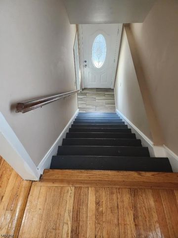 1371 Hamilton St, Elizabeth City, NJ 07208