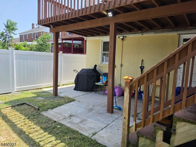 1371 Hamilton St, Elizabeth City, NJ 07208