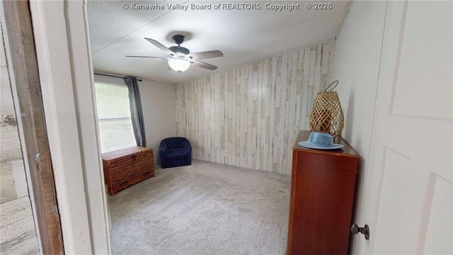 170 Mathews Mountain, Milton, WV 25541