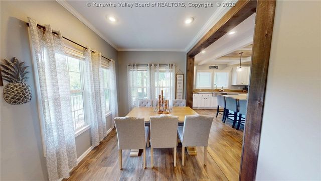 170 Mathews Mountain, Milton, WV 25541