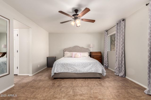 3302 E HIDDENVIEW Drive, Phoenix, AZ 85048