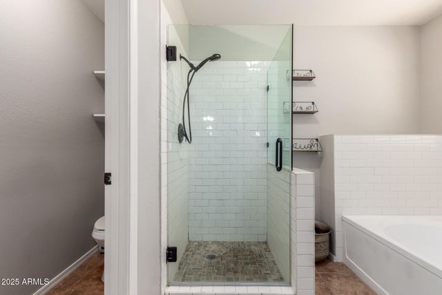 3302 E HIDDENVIEW Drive, Phoenix, AZ 85048