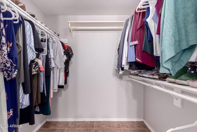 3302 E HIDDENVIEW Drive, Phoenix, AZ 85048