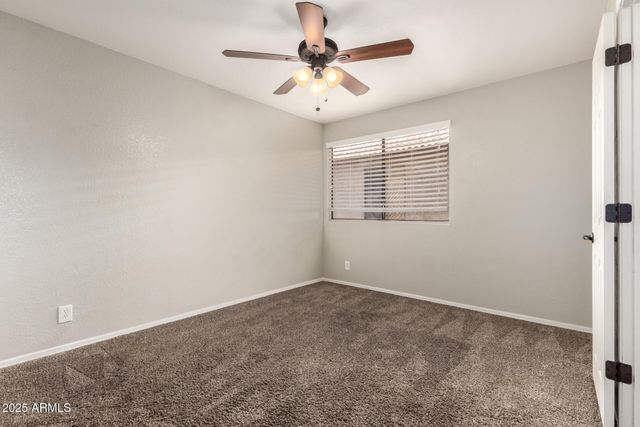 3302 E HIDDENVIEW Drive, Phoenix, AZ 85048