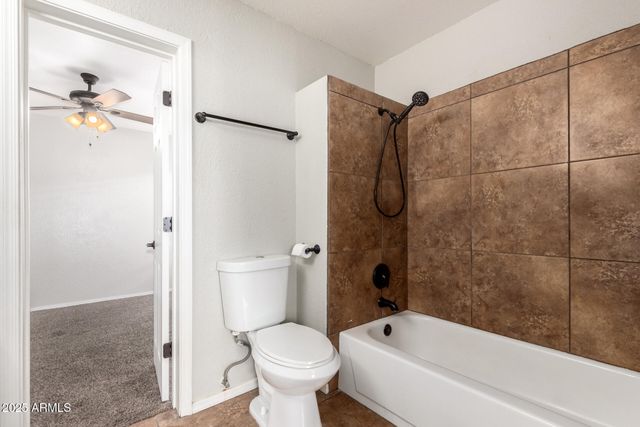 3302 E HIDDENVIEW Drive, Phoenix, AZ 85048