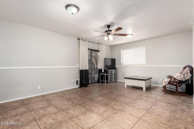 3302 E HIDDENVIEW Drive, Phoenix, AZ 85048