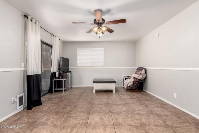 3302 E HIDDENVIEW Drive, Phoenix, AZ 85048