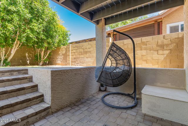 3302 E HIDDENVIEW Drive, Phoenix, AZ 85048