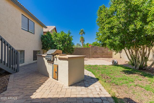 3302 E HIDDENVIEW Drive, Phoenix, AZ 85048