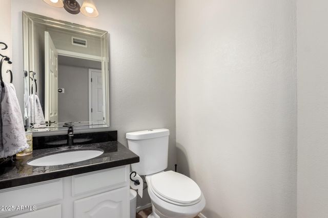 3302 E HIDDENVIEW Drive, Phoenix, AZ 85048