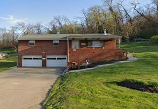 100 Pinewood Dr, South Fayette, PA 15017